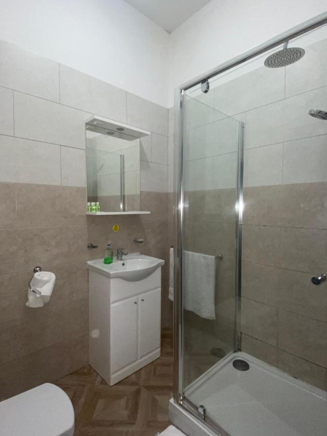 The Town Hotel Бриджуотър Екстериор снимка